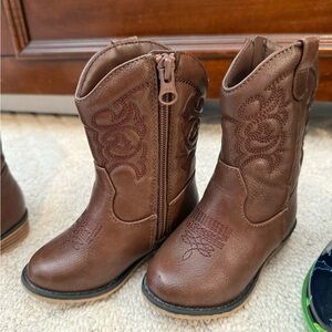 Cat & Jack Toddler Cowboy Boot, Size 6